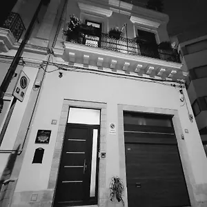 https://al-centro.lecce-hotels.com