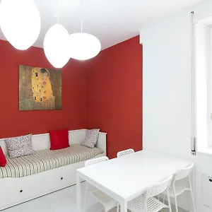 https://domus-klimt.it-romehotels.com