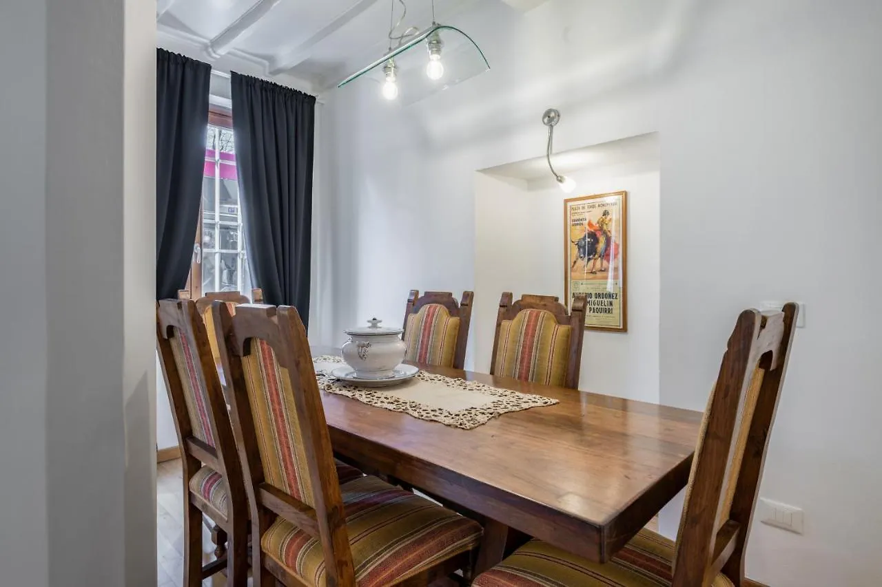 Lungarno & Parco Delle Cascine Lovely Apartment فلورنس